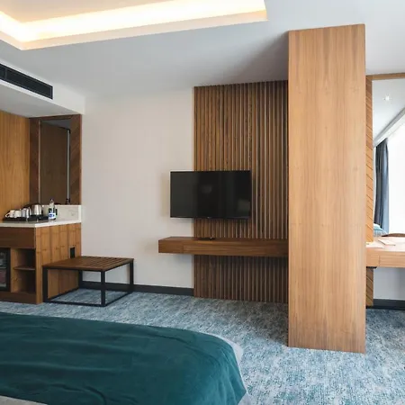 Hotel Bristol