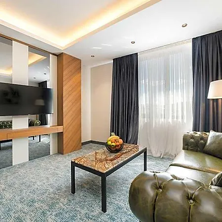 Bristol Hotel
